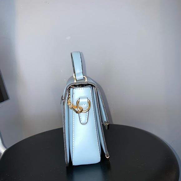 2-in-1 Blue Detachable Cross-Body Purse with Gold Chain/details | Red Interior - Picture 6 of 17